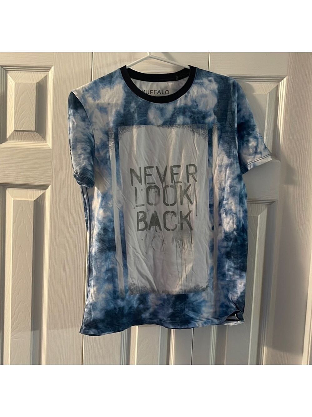 Buffalo T-shirt Size S🥰🥰